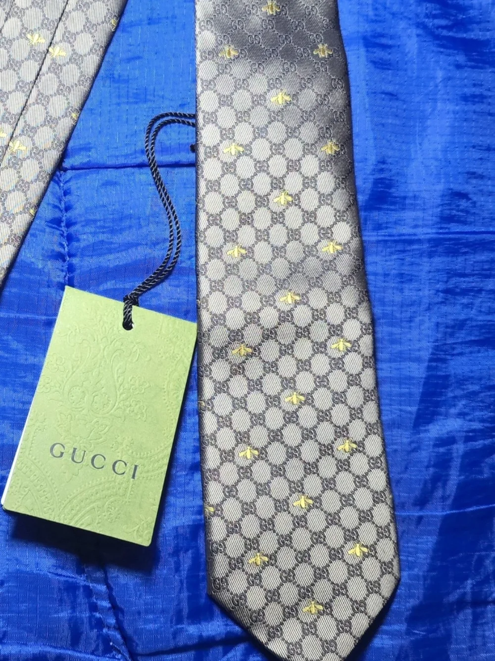 Gucci Gray Silk Tie with Gold Bee Motif